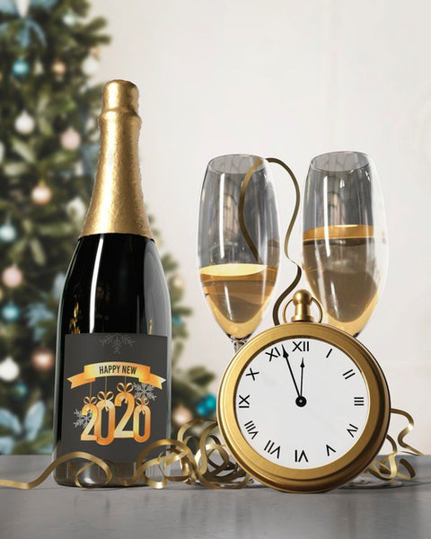 Free Champagne Bottle And Glasses Prepared For New Year Psd
