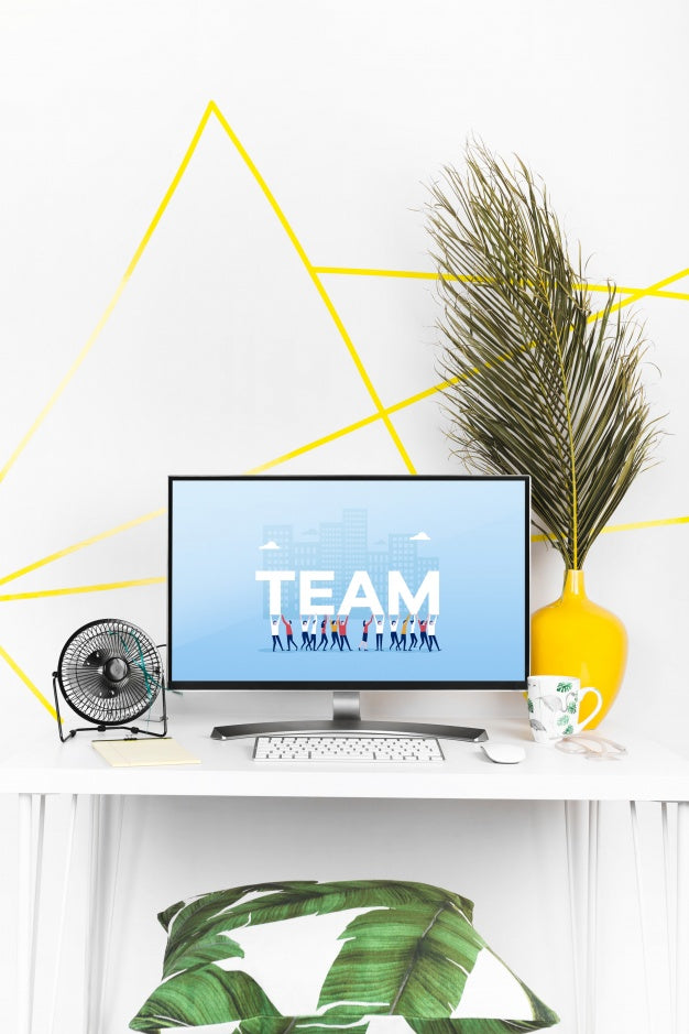 Free Computer Mockup On Desk Psd