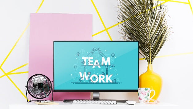 Free Computer Mockup On Desk Psd