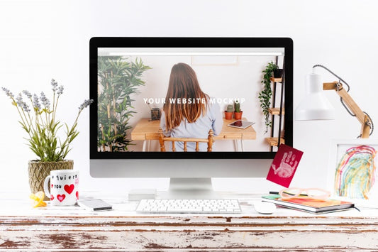 Free Computer Mockup On Wooden Desk Psd