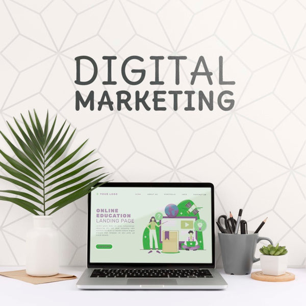 Free Digital Marketing Mockup With Laptop Psd