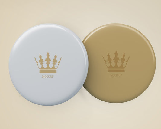 Free Elegant Badge Mockup For Merchandising Psd