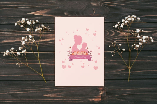 Free Flat Lay Mothers Day Card Mockup Psd