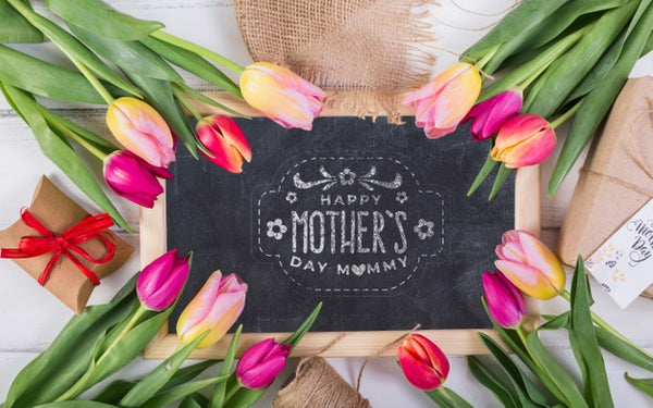 Free Flat Lay Slate Mockup For Easter Psd