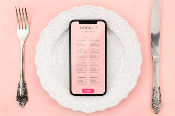 Free Flat Lay Smartphone Mock-Up On Plate Psd