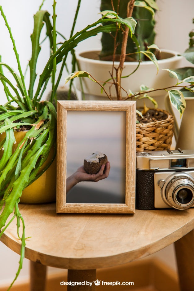 Free Frame Mockup Decoration With Camera Psd