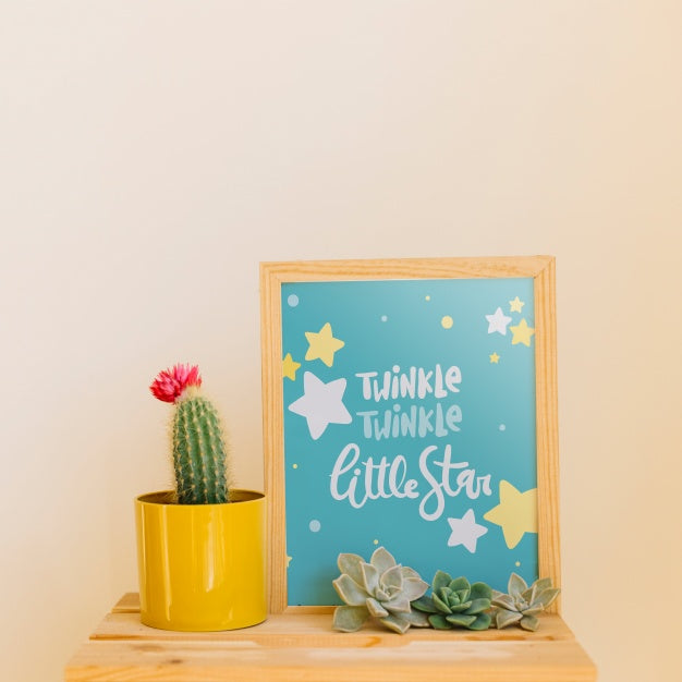 Free Frame Mockup With Floral Decoration Psd