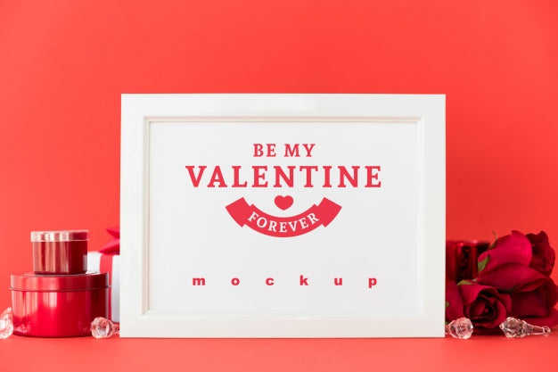 Free Frame Mockup With Valentine Concept Psd
