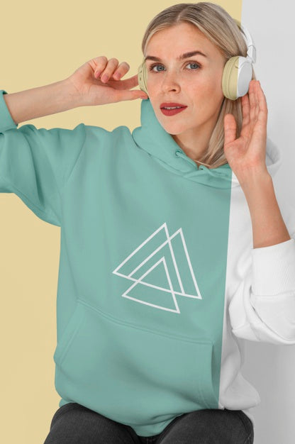 Free Front View Of Stylish Woman In Hoodie With Headphones Psd