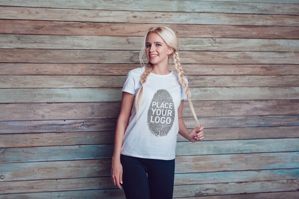 Free Girl T-Shirt Mock-Up Psd