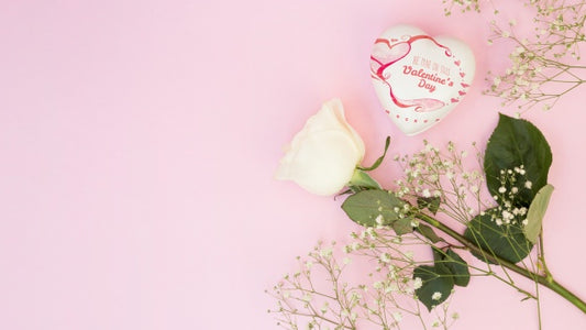 Free Heart Shaped Box Mockup For Valentine Psd
