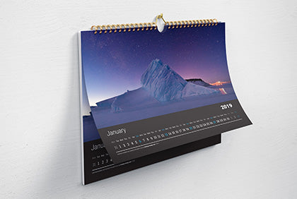 Free Horizontal Wall Calendar Mockup