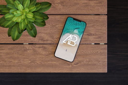 Free Iphone X On Table Mockup