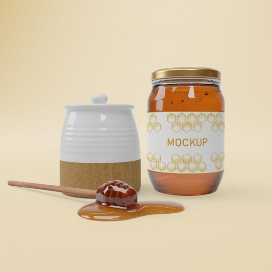 Free Jar With Organic Honey On Table Psd
