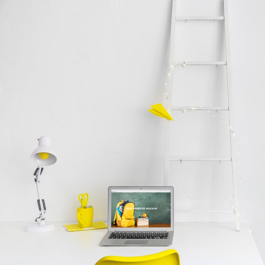 Free Laptop With Mockup Screen In Clean And Tidy Workspace. Education Theme Psd