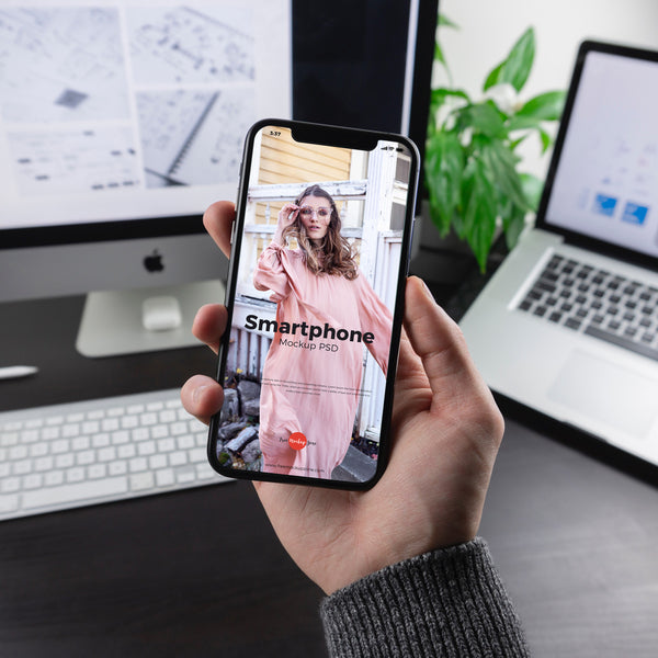 Free Man Holding Smartphone Mockup Psd 2019