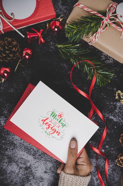 Free Merry Christmas Greeting Card Mockup Psd