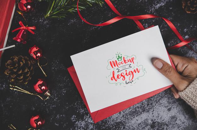 Free Merry Christmas Greeting Card Mockup Psd