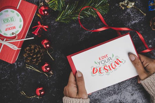 Free Merry Christmas Greeting Card Mockup Psd