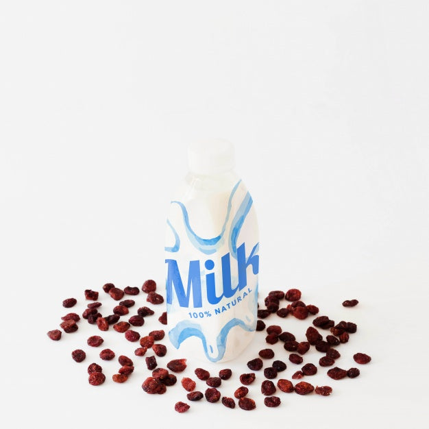 Free Milk Packaging Mockup Psd