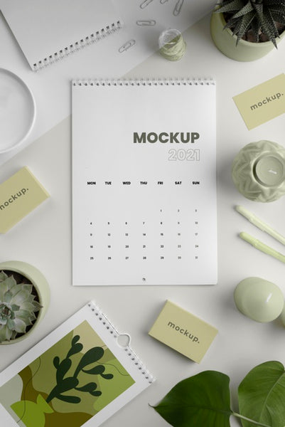 Free Minimalist Mock-Up Calendar Arrangement Psd