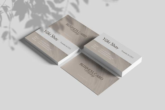Free Minimalist Visiting Business Card Mockup Psd