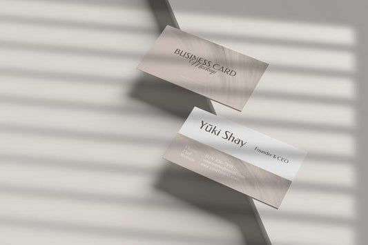 Free Minimalist Visiting Business Card Mockup Psd