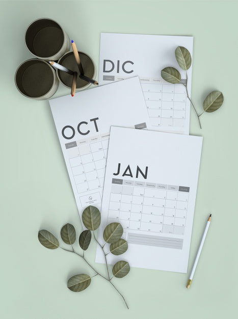 Free Mock Up Of Hand Drawn Calendar Psd