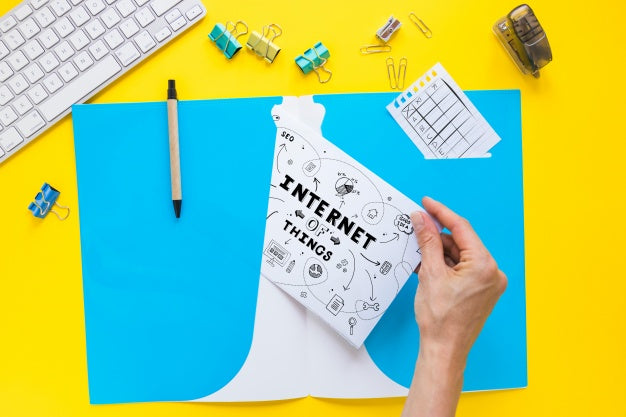 Free Paper Mockup With Internet Of Things Concept Psd