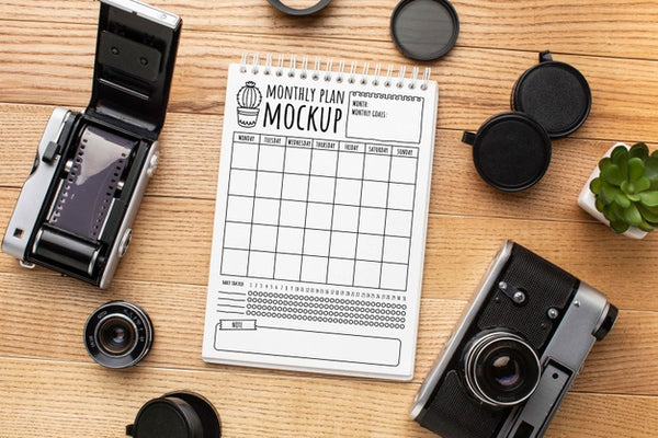 Free Photographer Workshop With Notebook Mock-Up Psd