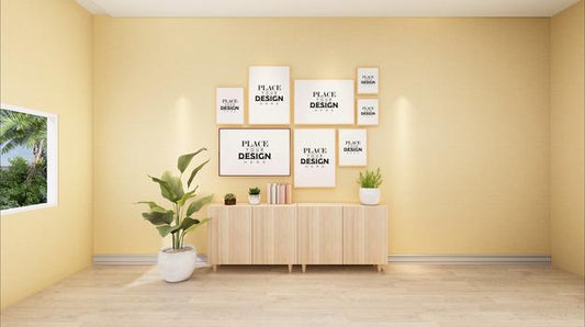 Free Poster Frames In Living Room Mockup Psd