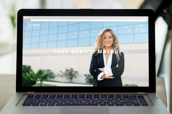 Free Professional Laptop Screen Mockup Psd