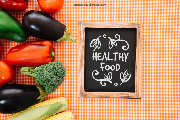 Free Slate Mockup With Vegetarian Food Decoration Psd