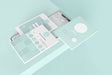Free Smartphone With Social Media Screens Mockup Psd