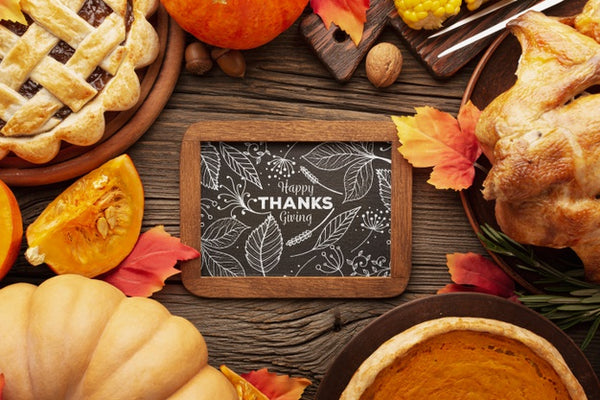 Free Specific Frame With Pumpkins And Food On Thanksgiving Psd
