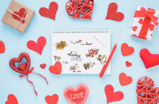 Free Spiral Notebook Mockup For Valentine Psd