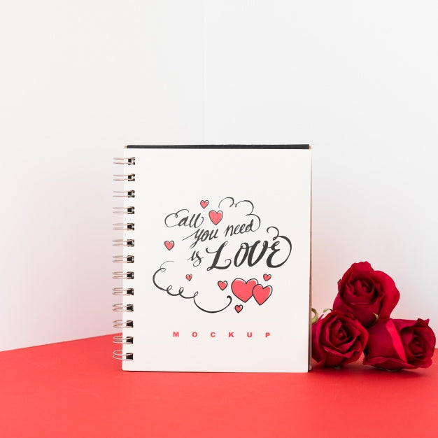 Free Spiral Notebook Mockup With Valentine Concept Psd