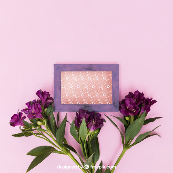Free Spring Mockup With Purple Frame Psd