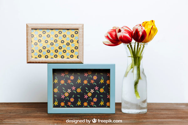 Free Spring Mockup With Two Frames And Vase Of Flowers Psd