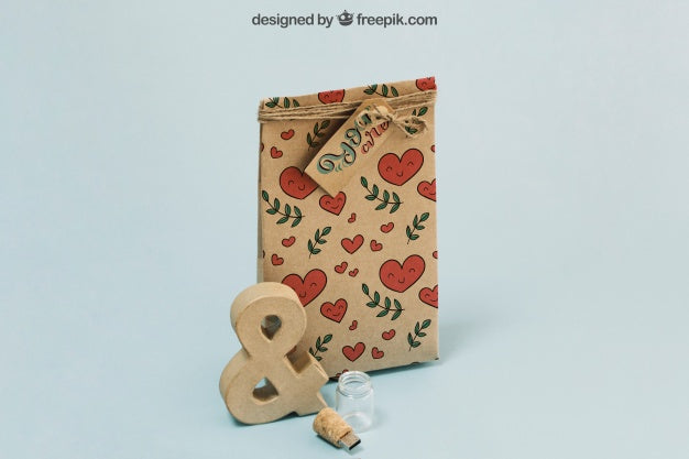 Free Stationery Cardboard Concept Psd