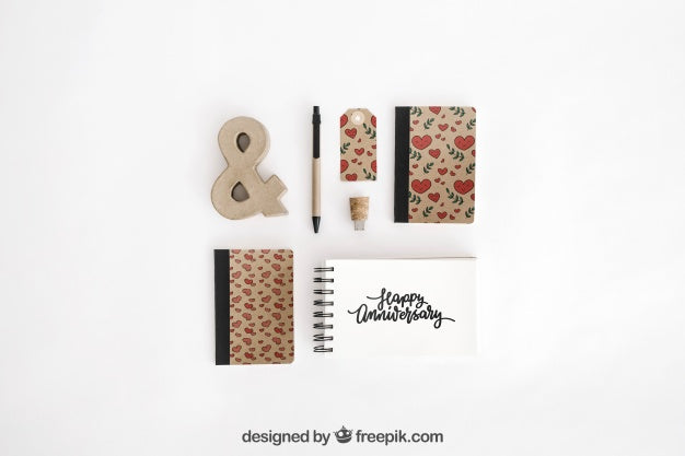 Free Stationery Cardboard Concept Psd