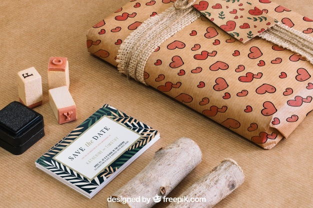 Free Stationery Cardboard Concept Psd