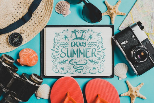 Free Summer Composition With Open Leather Book Psd
