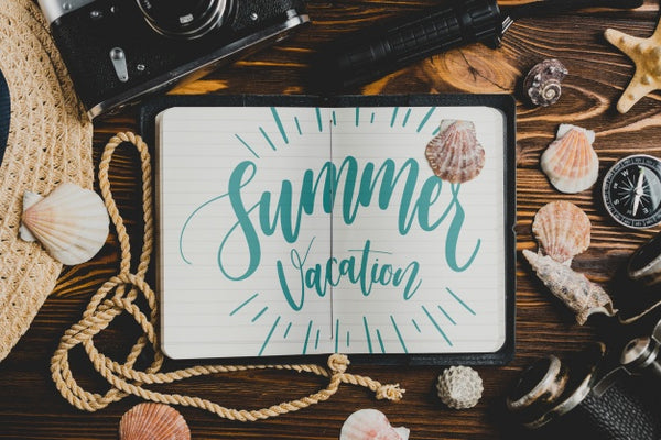 Free Summer Composition With Open Leather Book Psd