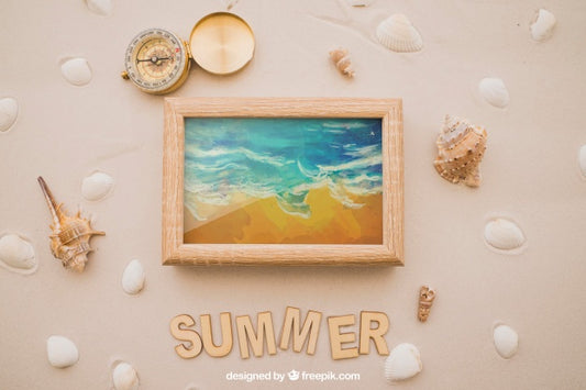 Free Summer Theme With Compass And Frame Psd