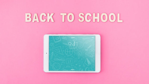 Free Tablet Mockup With Back To School Concept Psd