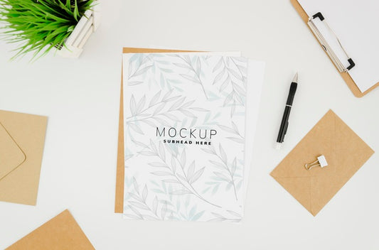 Free Top View Card On White Background Psd