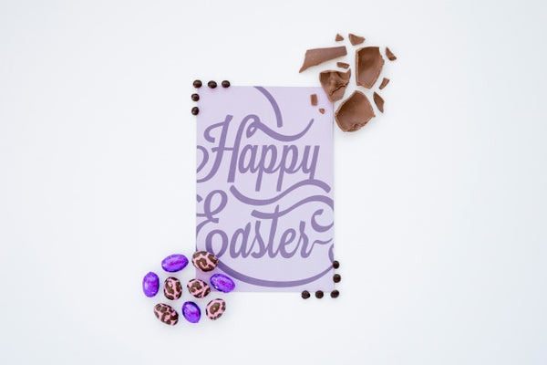 Free Top View Easter Mockup With Card Psd