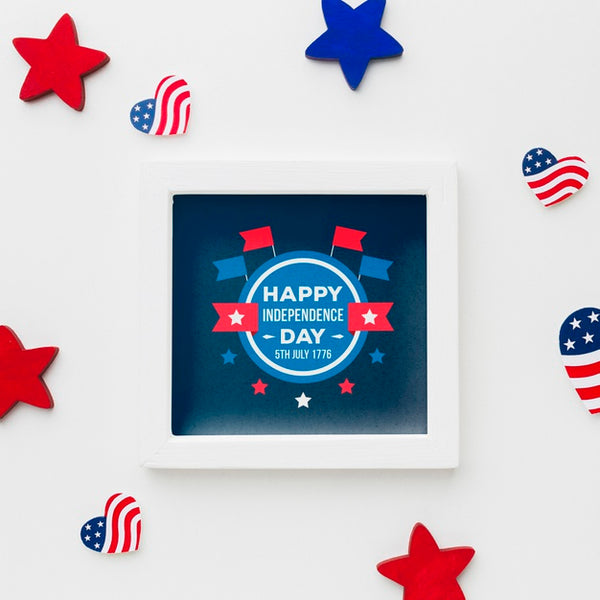 Free Top View Happy Independence Day Frame With Mock-Up Psd
