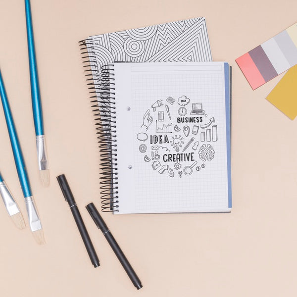 Free Top View Notebooks With Pencils Psd